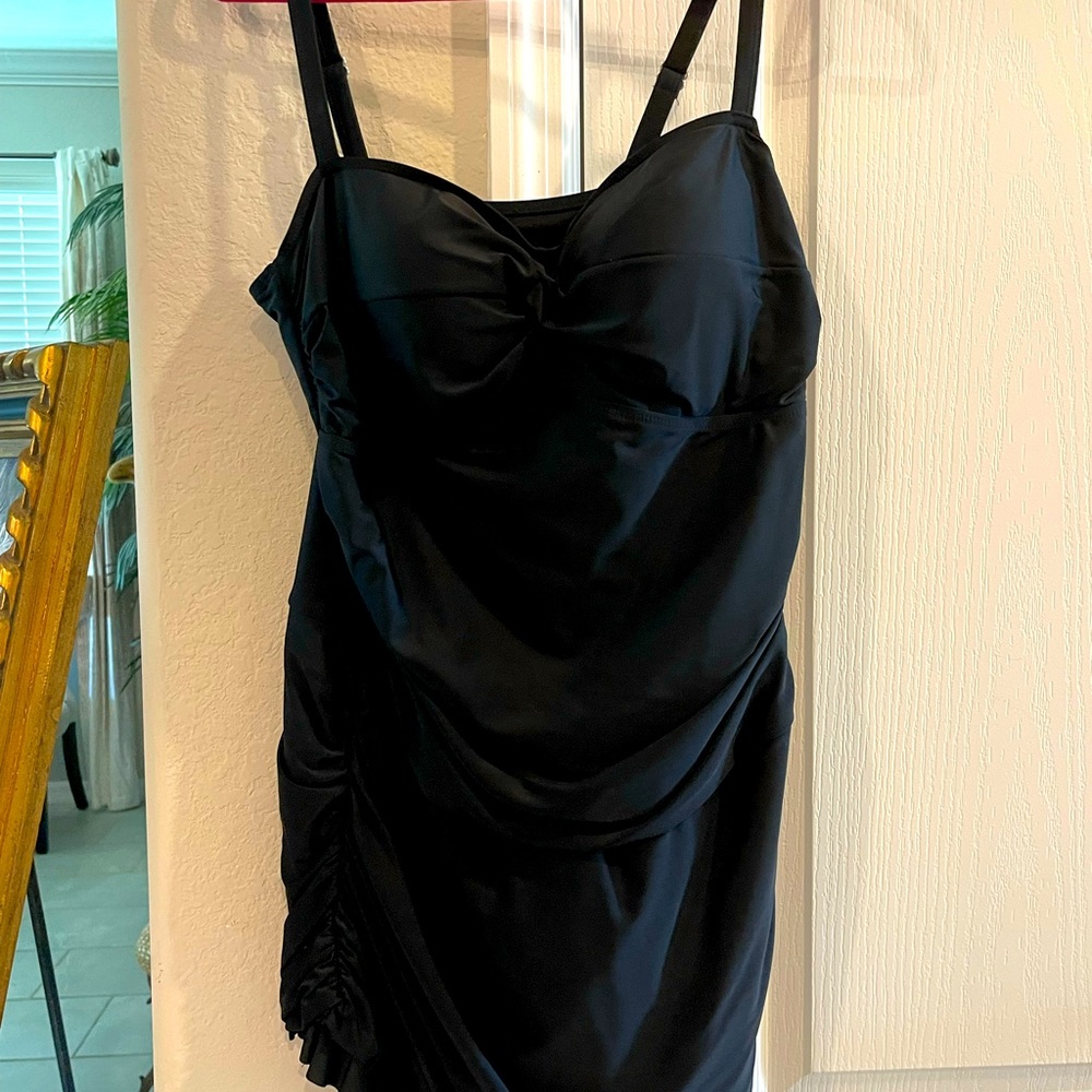 Swimsuits for ALL black swimsuit!  Excellent condition!  Size Women Plus 18W!